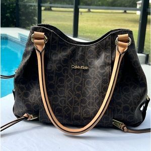 CALVIN KLEIN Brown and Tan Shoulder Bag. Vegan Leather